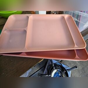 TUPPERWARE 6 TRAYS